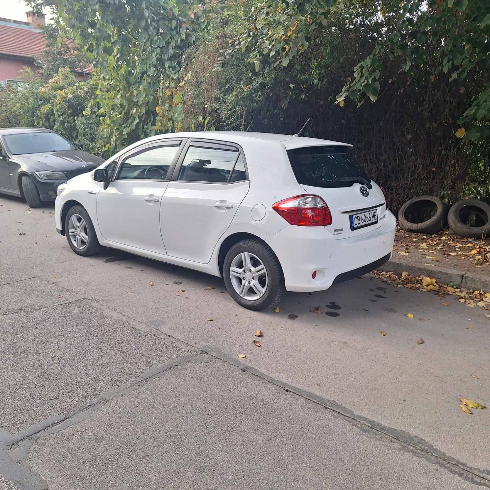 Toyota Auris 1.8 16V HYBRID - изображение 8