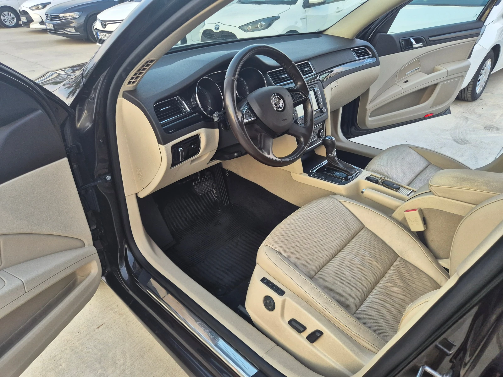 Skoda Superb 3.6 V6 4x4 Laurin & Klement | Mobile.bg — изображение 13