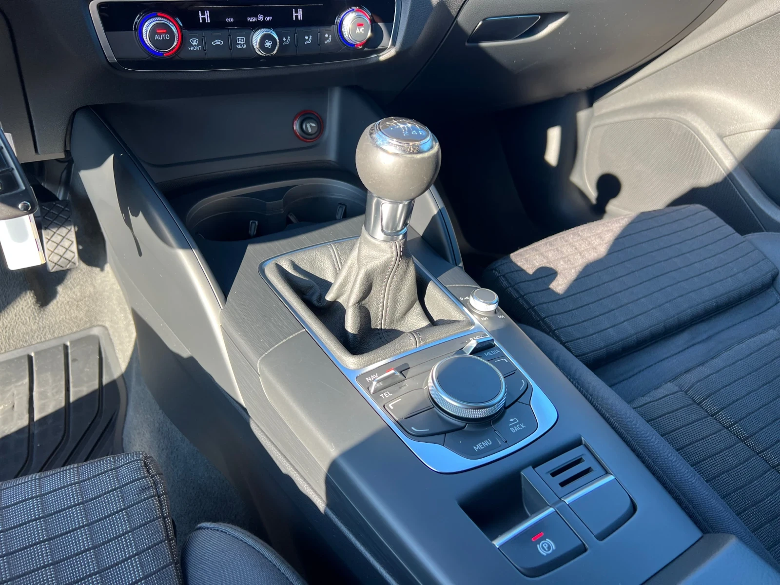 Audi A3 1.6TDI* SPORTBACK*  - изображение 9