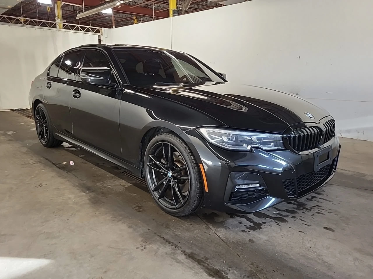 BMW 330 * АВТО КРЕДИТ* ЦЕНА ДО БГ * Сервизна история *  - изображение 3