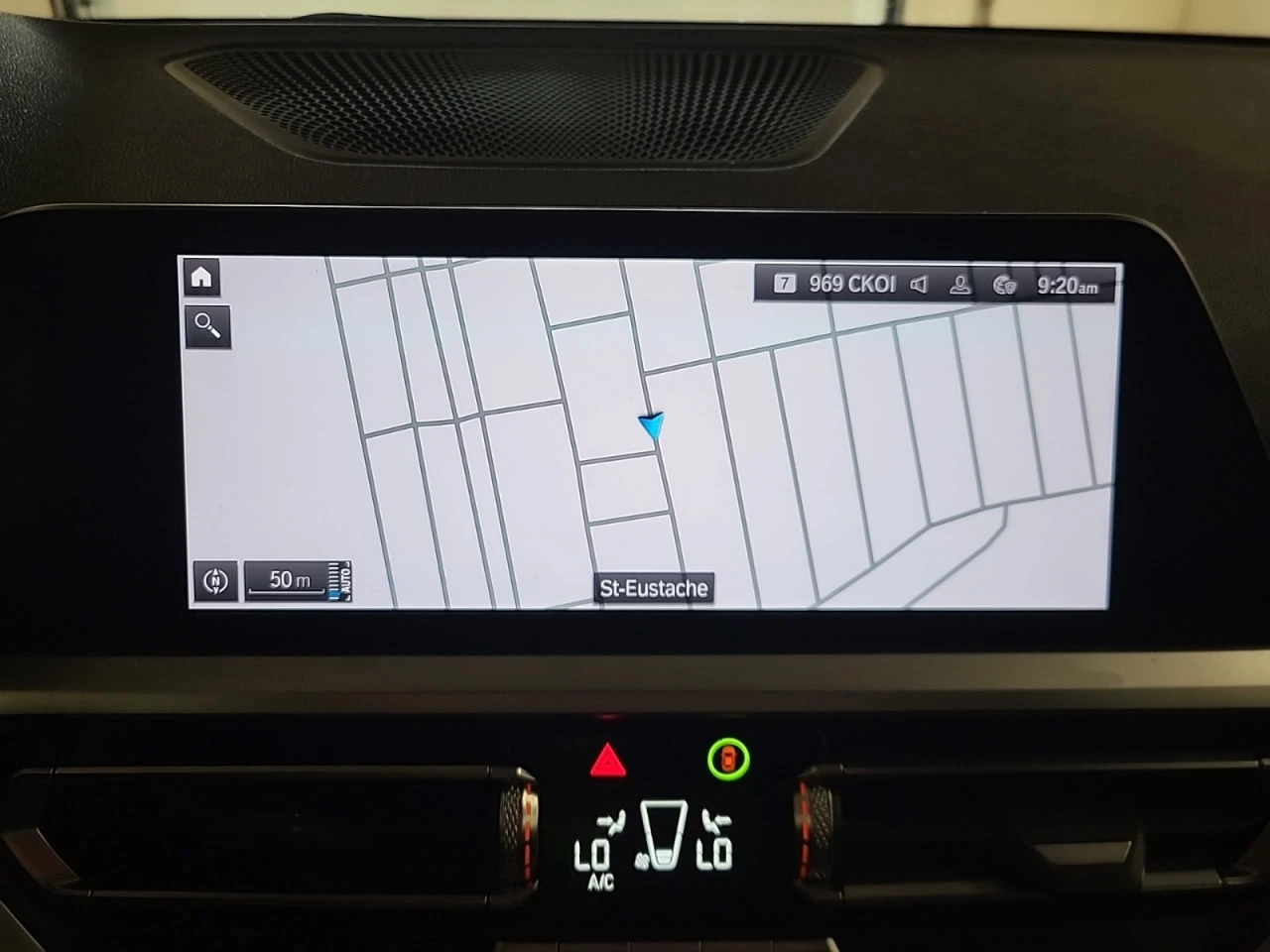 BMW 330 * АВТО КРЕДИТ* ЦЕНА ДО БГ * Сервизна история *  - изображение 10