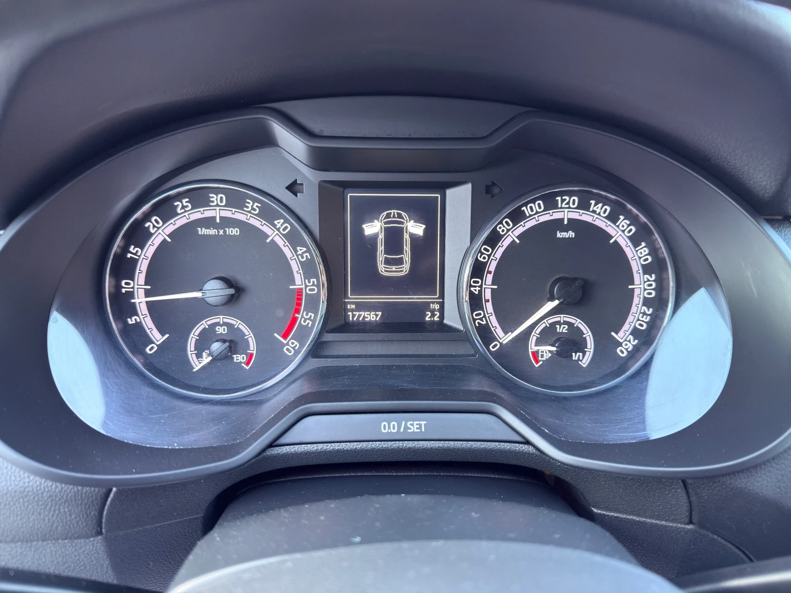 Skoda Octavia 1.6TDI EURO 6 NAVI ITALIA , снимка 9 - Автомобили и джипове - 53830237