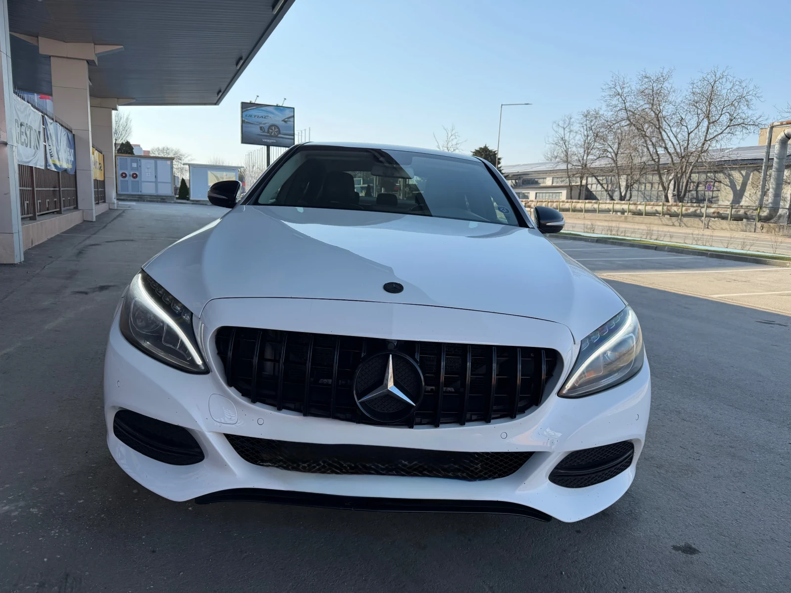 Mercedes-Benz C 220 AMG* LED* 9G, снимка 3 - Автомобили и джипове - 53847207