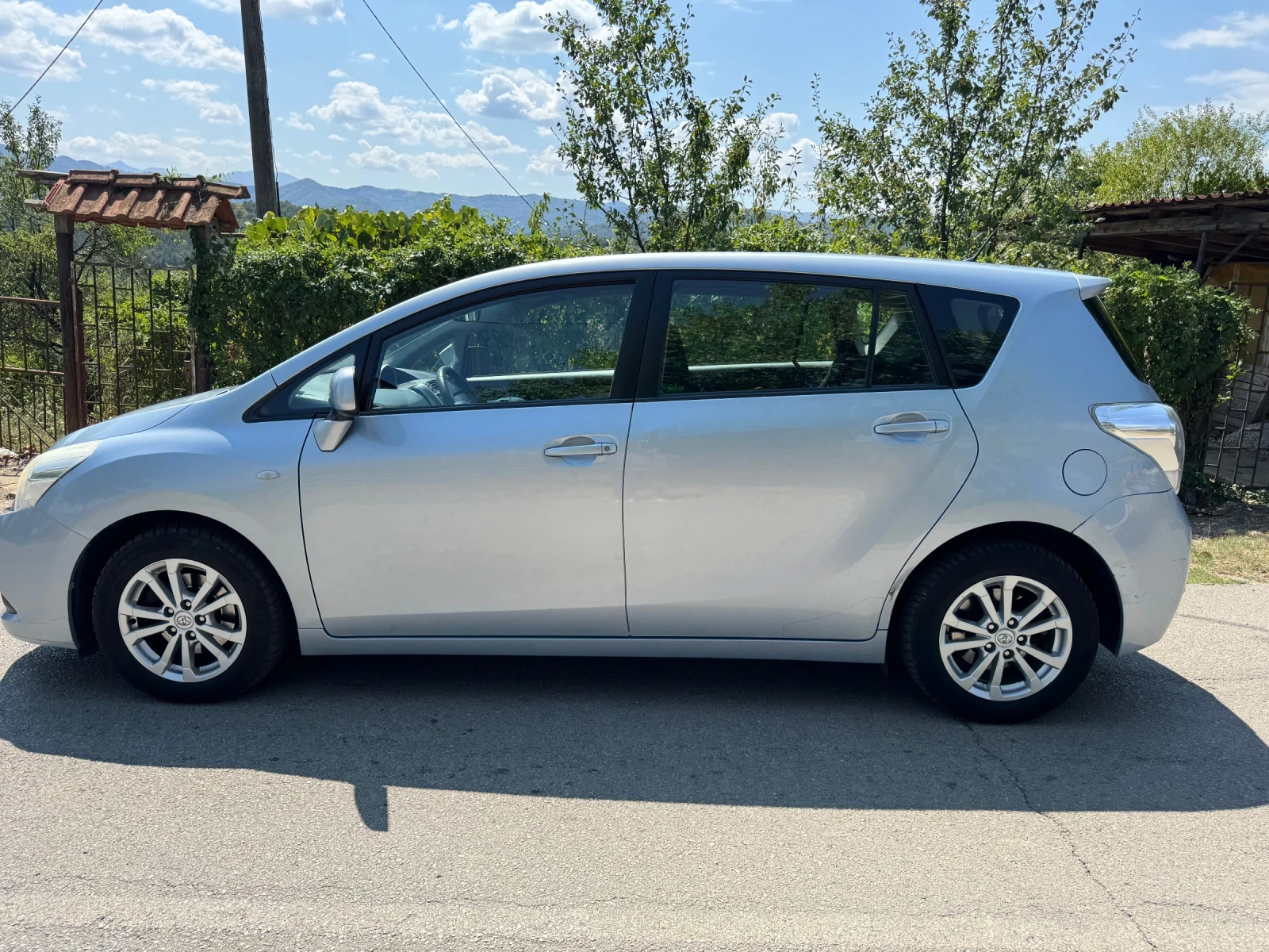 Toyota Verso 2.0 D4D  | Mobile.bg � ����������� 3