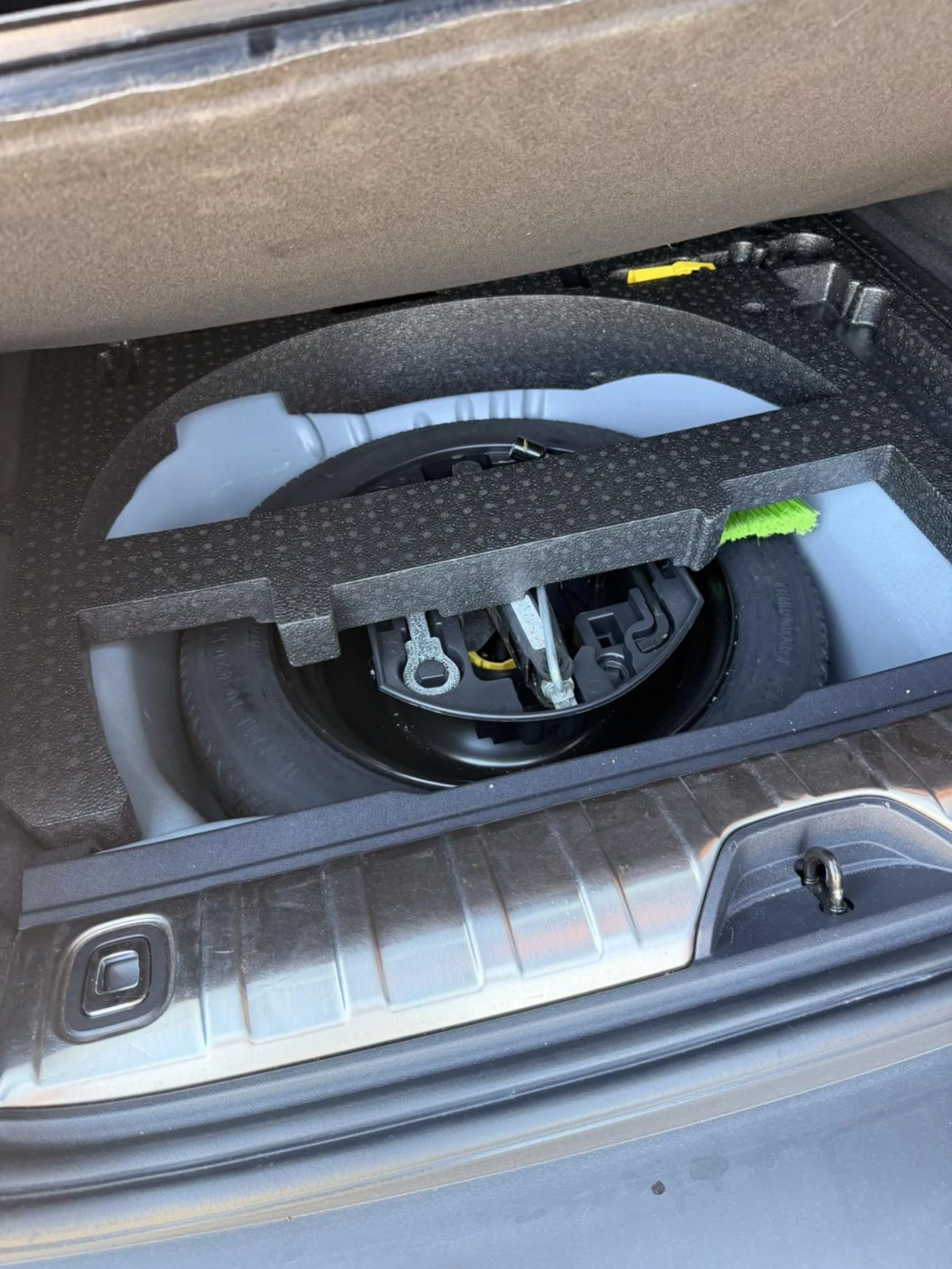 Peugeot 2008, снимка 16 - Автомобили и джипове - 54310905