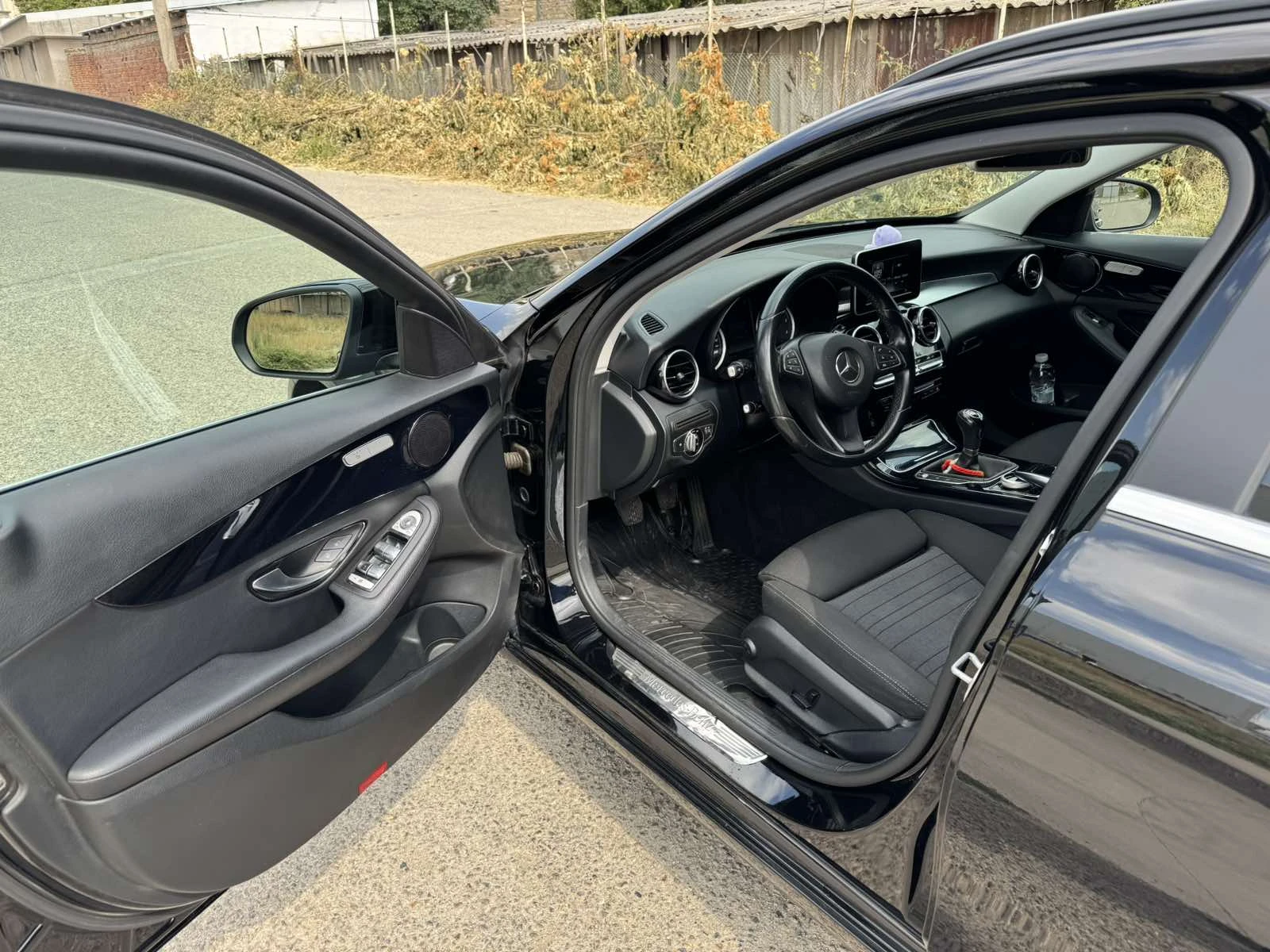 Mercedes-Benz C 180  , снимка 6 - Автомобили и джипове - 54333536