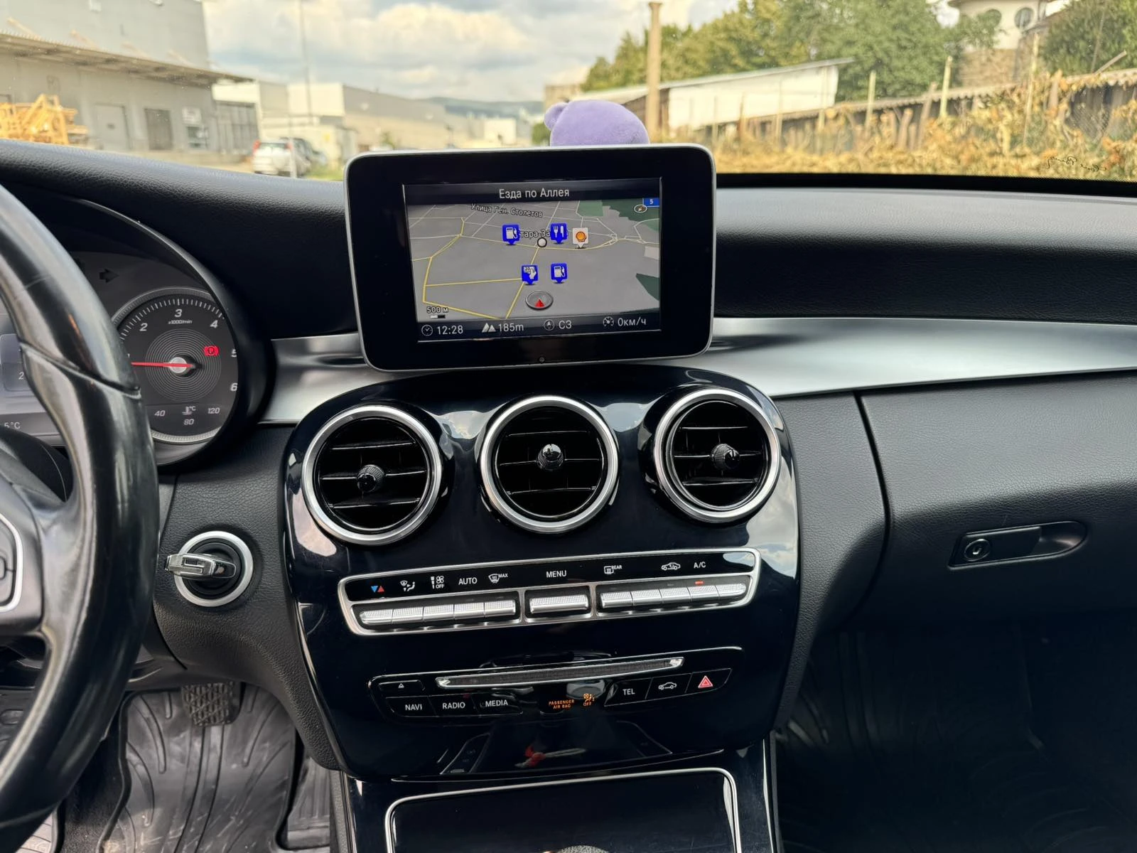 Mercedes-Benz C 180  , снимка 8 - Автомобили и джипове - 54333536