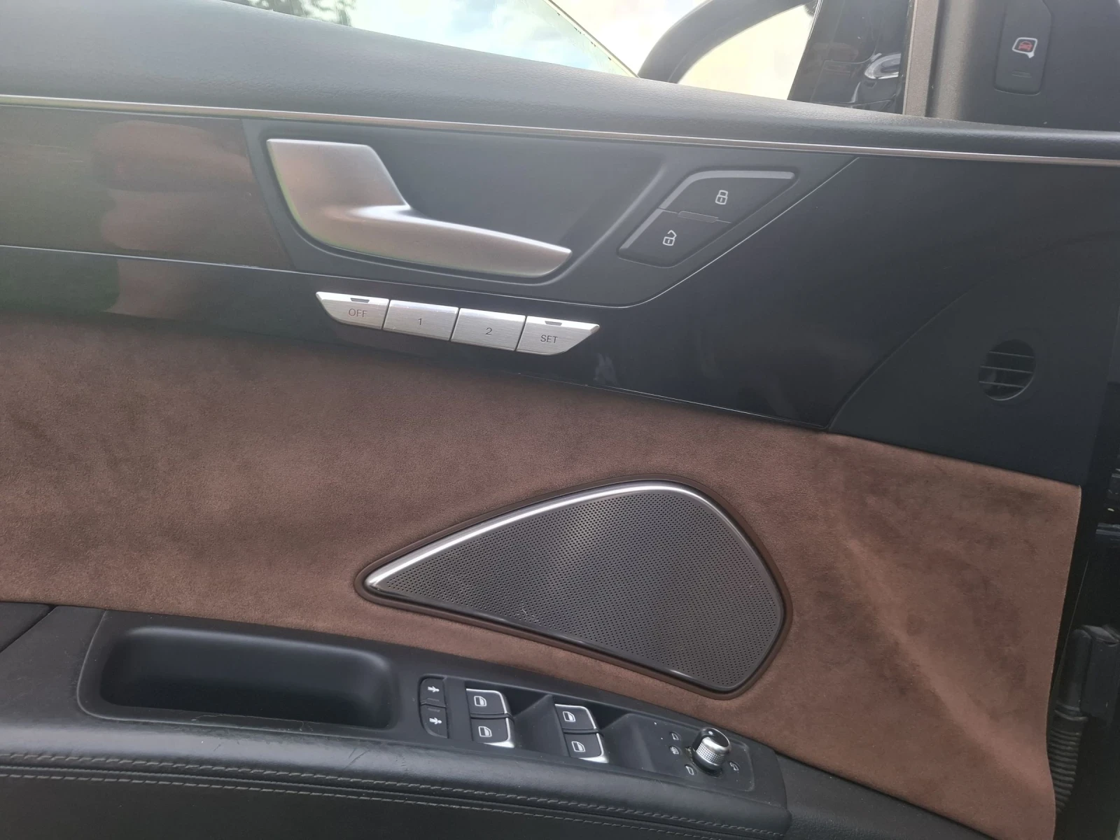 Audi A8, снимка 11 - Автомобили и джипове - 55040880