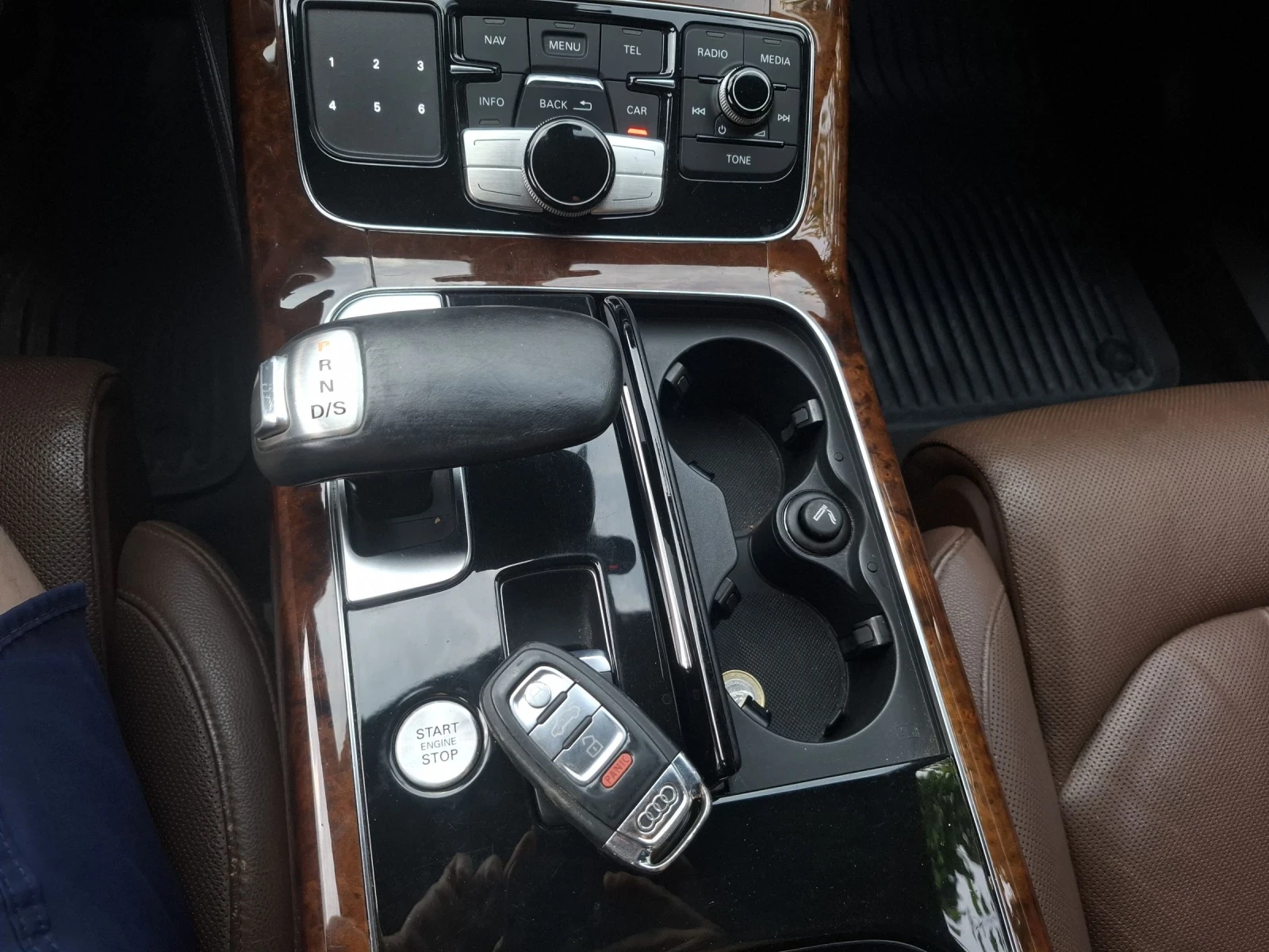 Audi A8, снимка 7 - Автомобили и джипове - 55040880