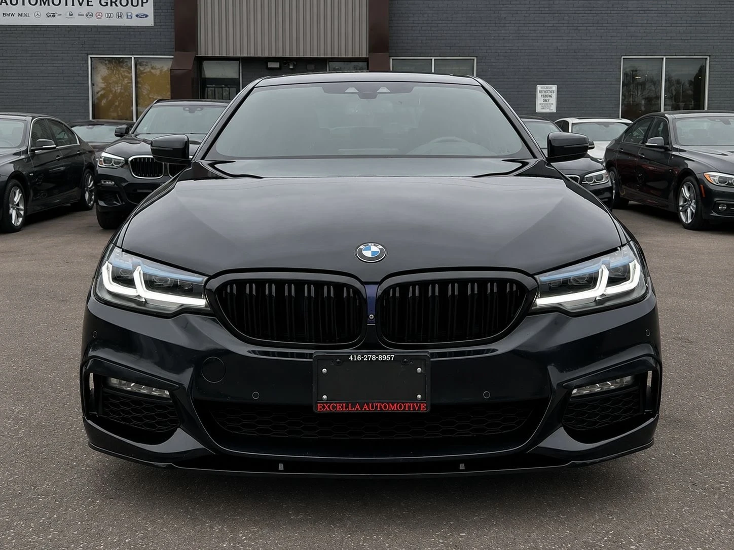 BMW 540 M-pkg| Massage| 360| Soft-Close| Обдух| HUD, снимка 2 - Автомобили и джипове - 55104245
