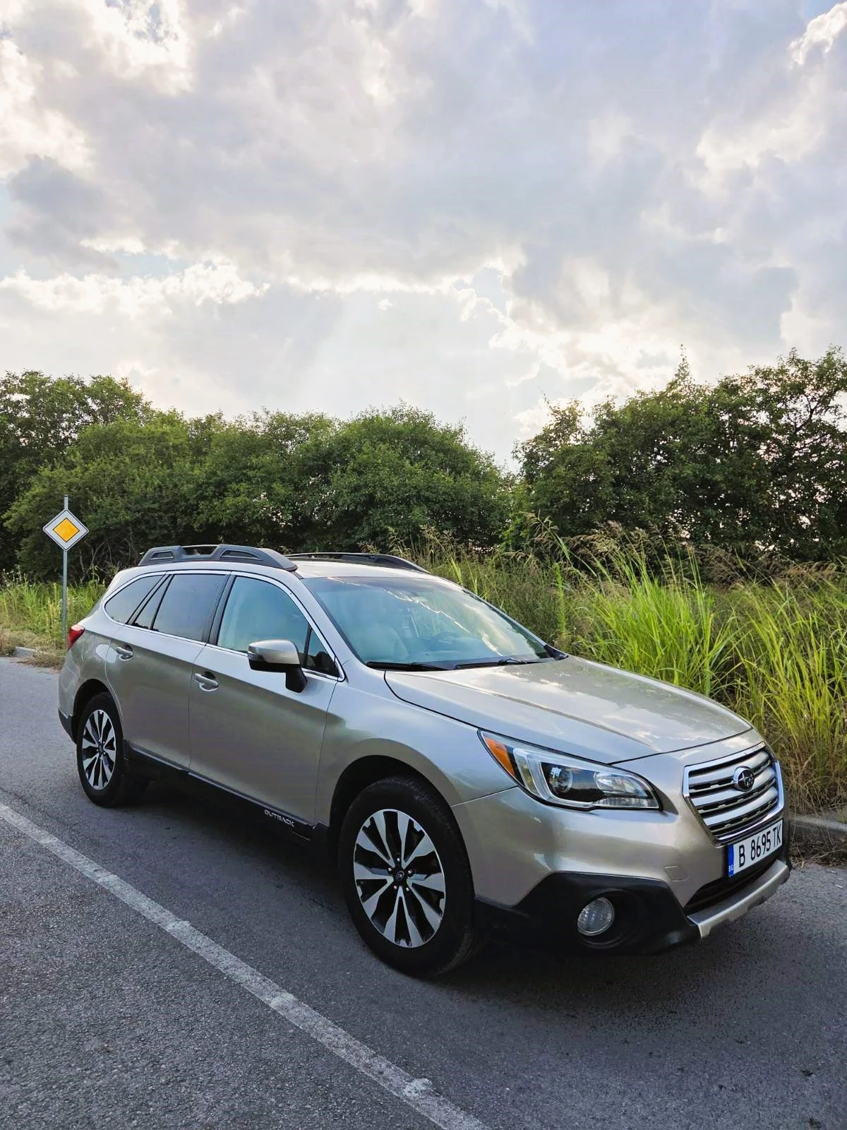 Subaru Outback, снимка 2 - Автомобили и джипове - 55320382