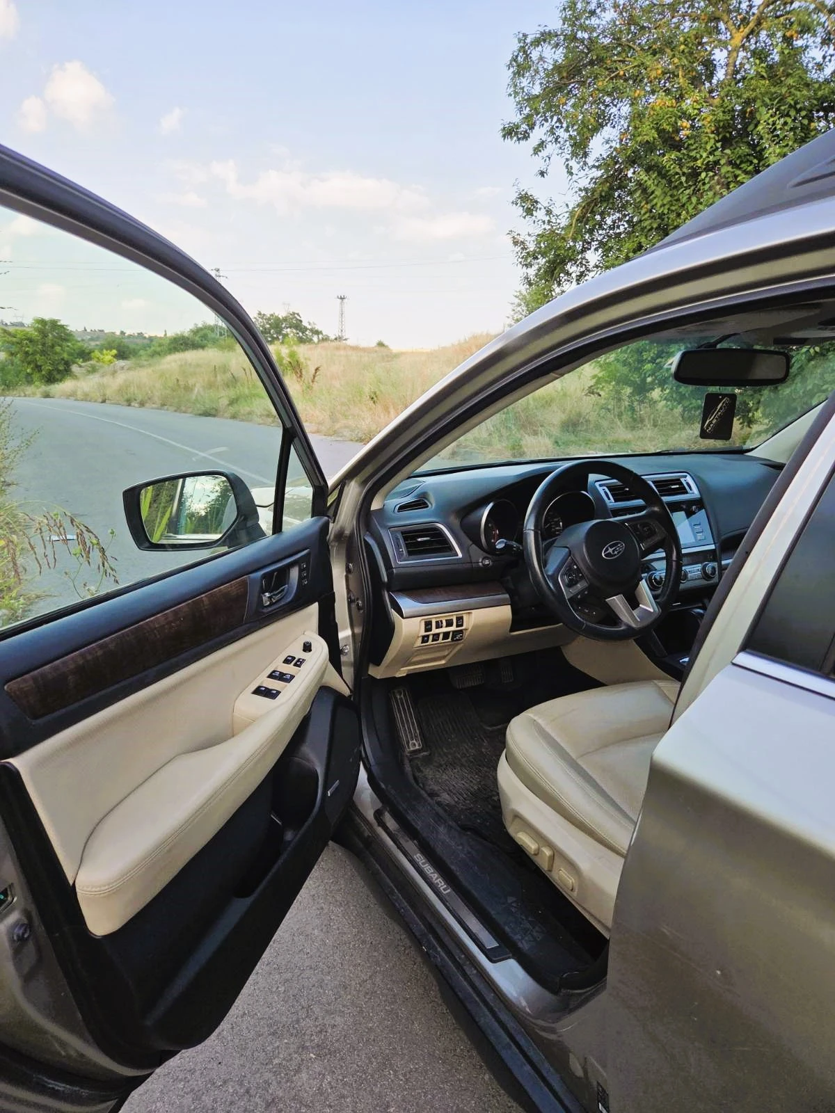 Subaru Outback, снимка 3 - Автомобили и джипове - 55320382
