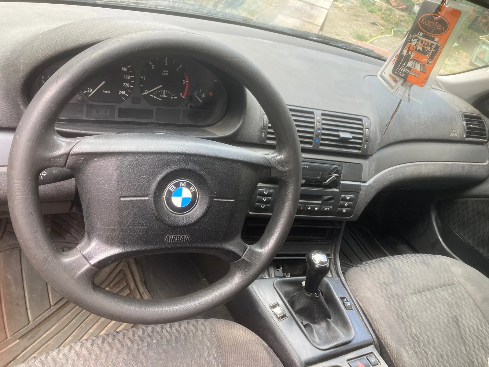 BMW 320 1.6, снимка 6 - Автомобили и джипове - 55876290