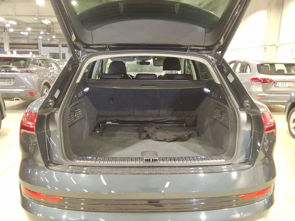Audi E-Tron 95 kWh 55 Quattro Advanced, снимка 9 - Автомобили и джипове - 56126996