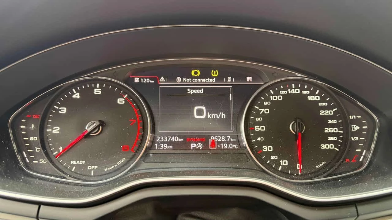 Audi A4 * Progressiv * CARFAX * ПРЕДСТАВИТЕЛСТВО * , снимка 8 - Автомобили и джипове - 56516480