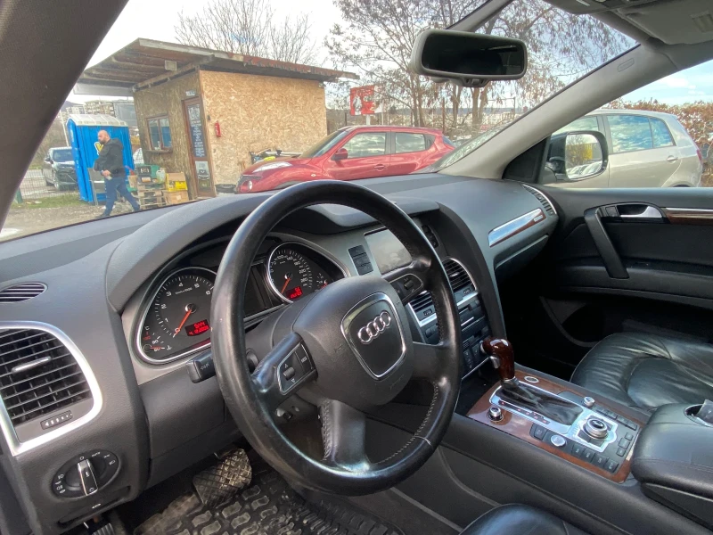 Audi Q7 4.2i V8 Facelift  на Пружини.   6+ 1, снимка 11 - Автомобили и джипове - 48291156