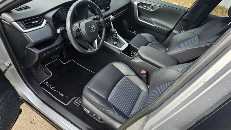 Toyota Rav4 2.5 hybrid, 4x4, Style, ТМ Ауто Бг. , снимка 11 - Автомобили и джипове - 52751623