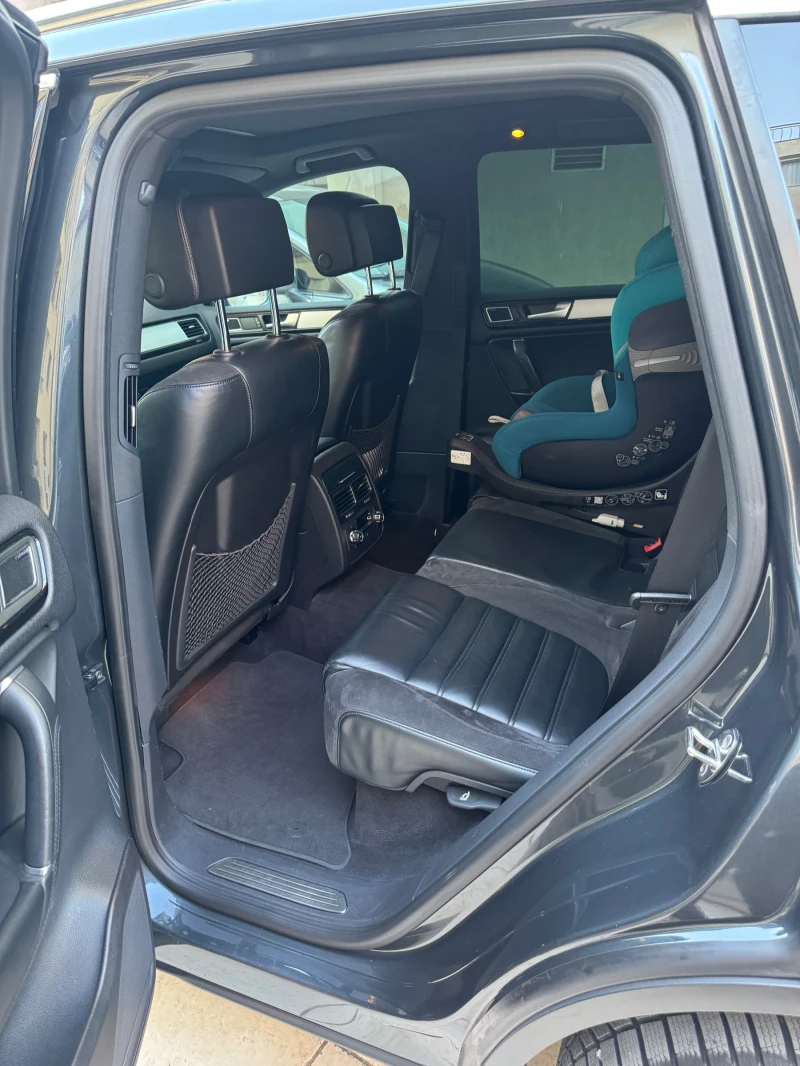 VW Touareg 7p V8 4.2 TDI, снимка 8 - Автомобили и джипове - 52888346