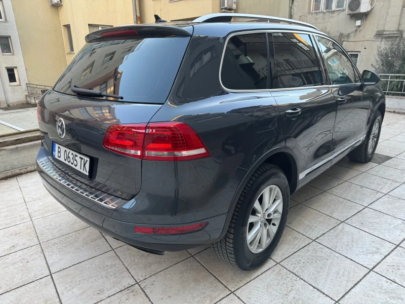VW Touareg 7p V8 4.2 TDI, снимка 3 - Автомобили и джипове - 52888346