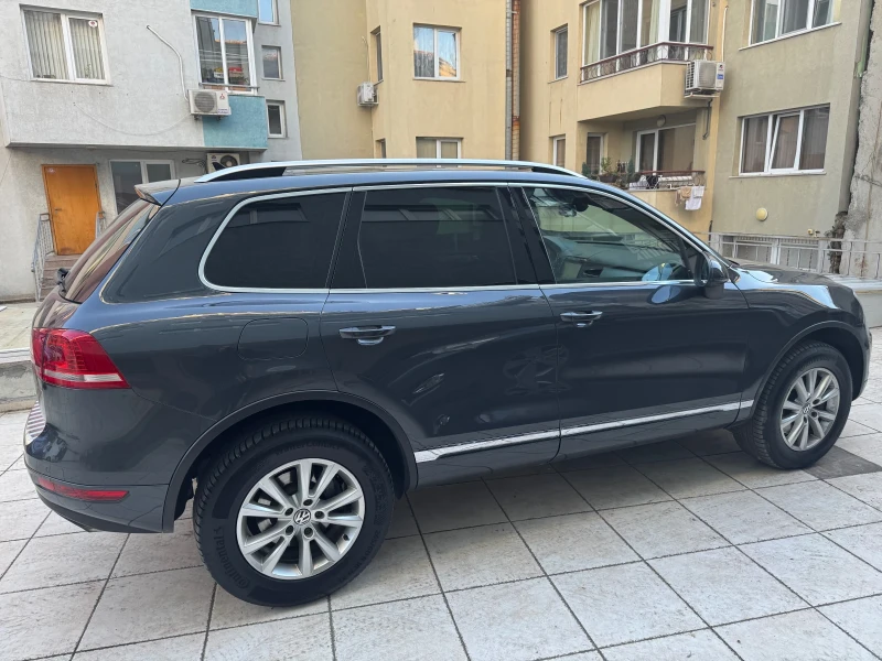 VW Touareg 7p V8 4.2 TDI, снимка 4 - Автомобили и джипове - 52888346