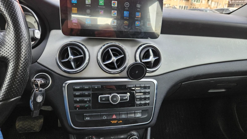 Mercedes-Benz GLA 200 4 Matic , Отремонтиран, снимка 13 - Автомобили и джипове - 53190516