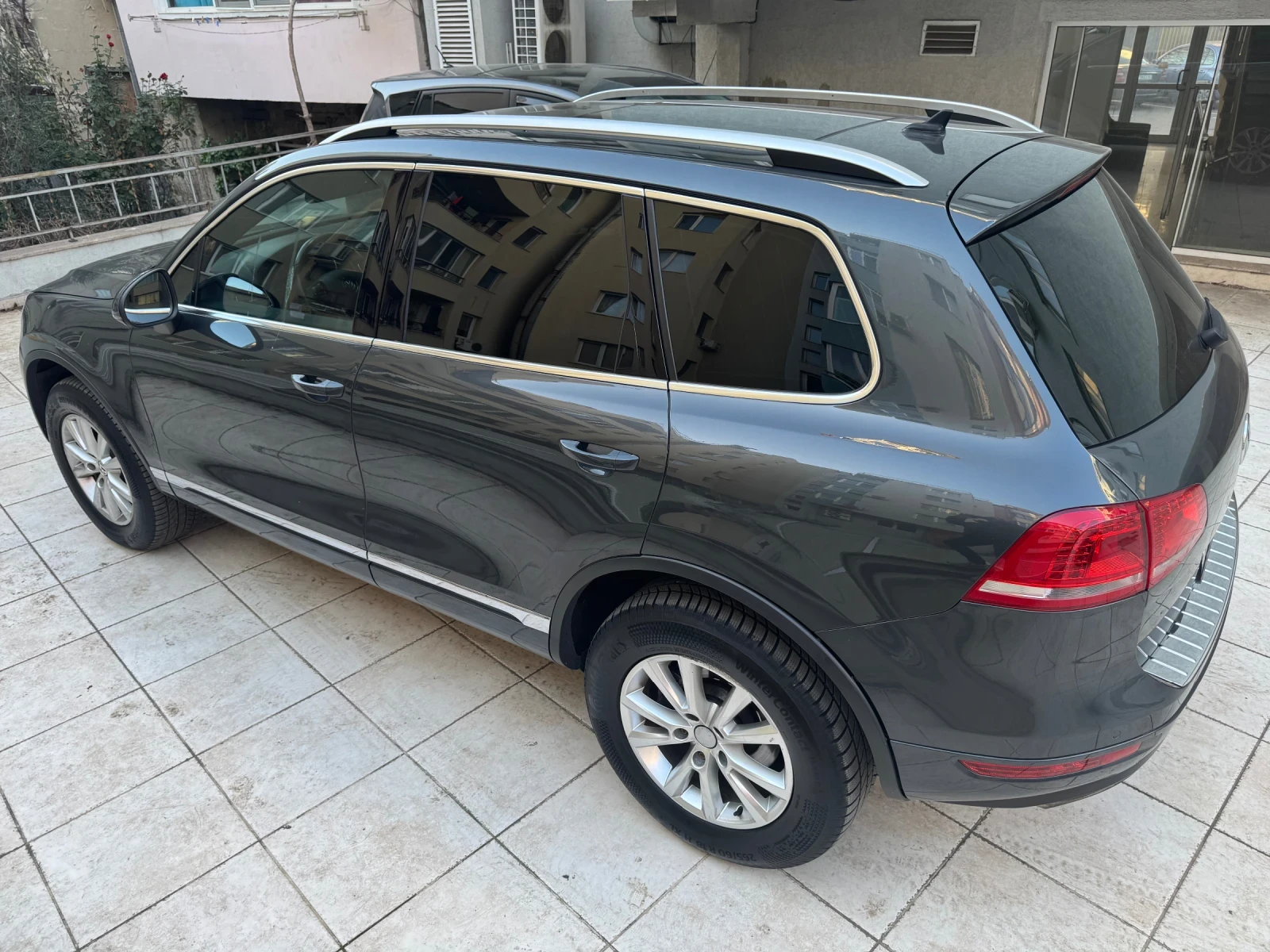 VW Touareg 7p V8 4.2 TDI - изображение 2
