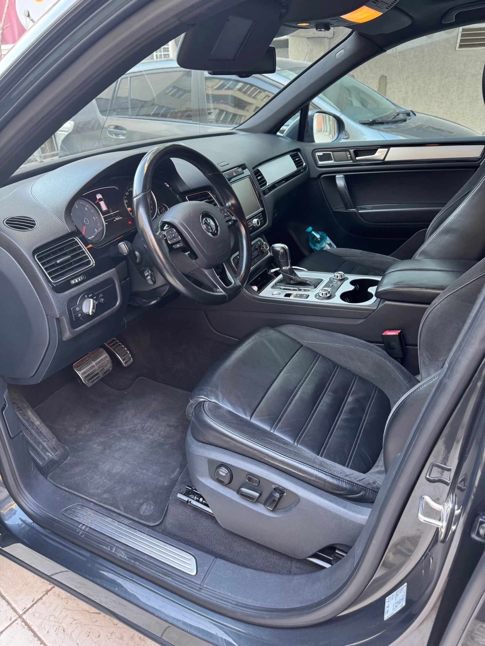 VW Touareg 7p V8 4.2 TDI - изображение 6