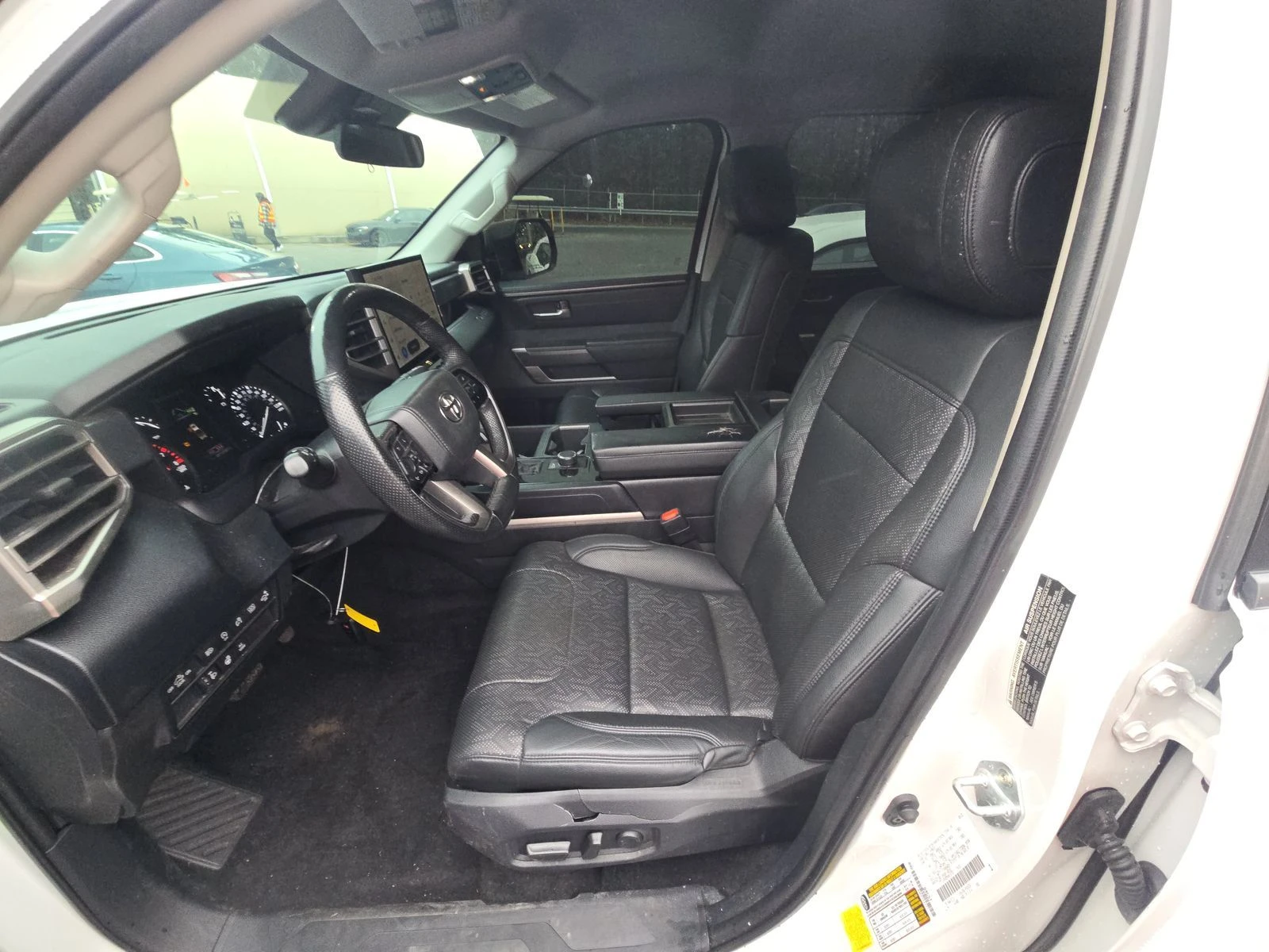 Toyota Tundra  - изображение 7