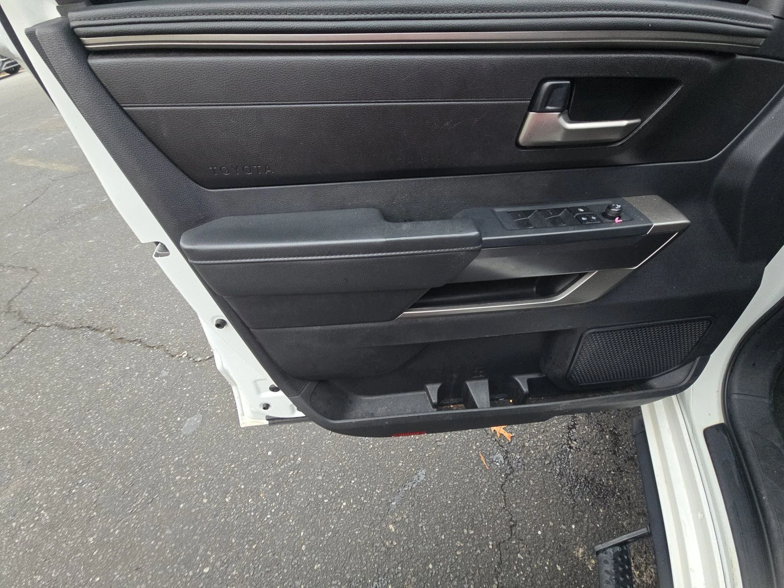 Toyota Tundra  - изображение 9