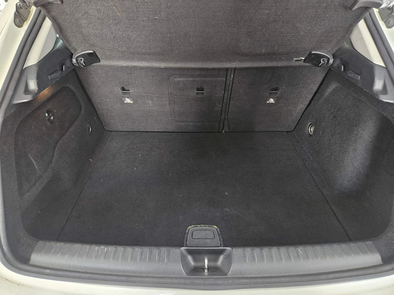 Mercedes-Benz GLA 200 4 Matic 4x4 Каско, гражданска, снимка 16 - Автомобили и джипове - 53277649