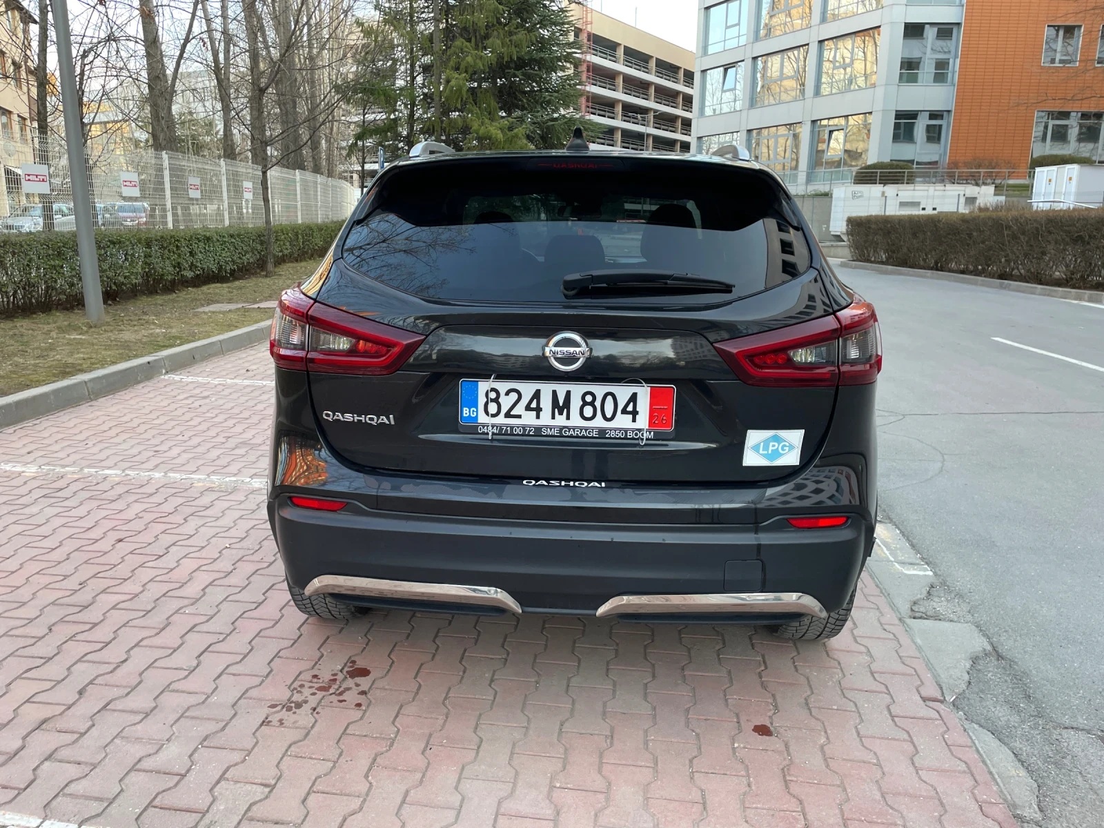 Nissan Qashqai 1.3 DIG-T * N-Tec * LPG , снимка 7 - Автомобили и джипове - 53513078