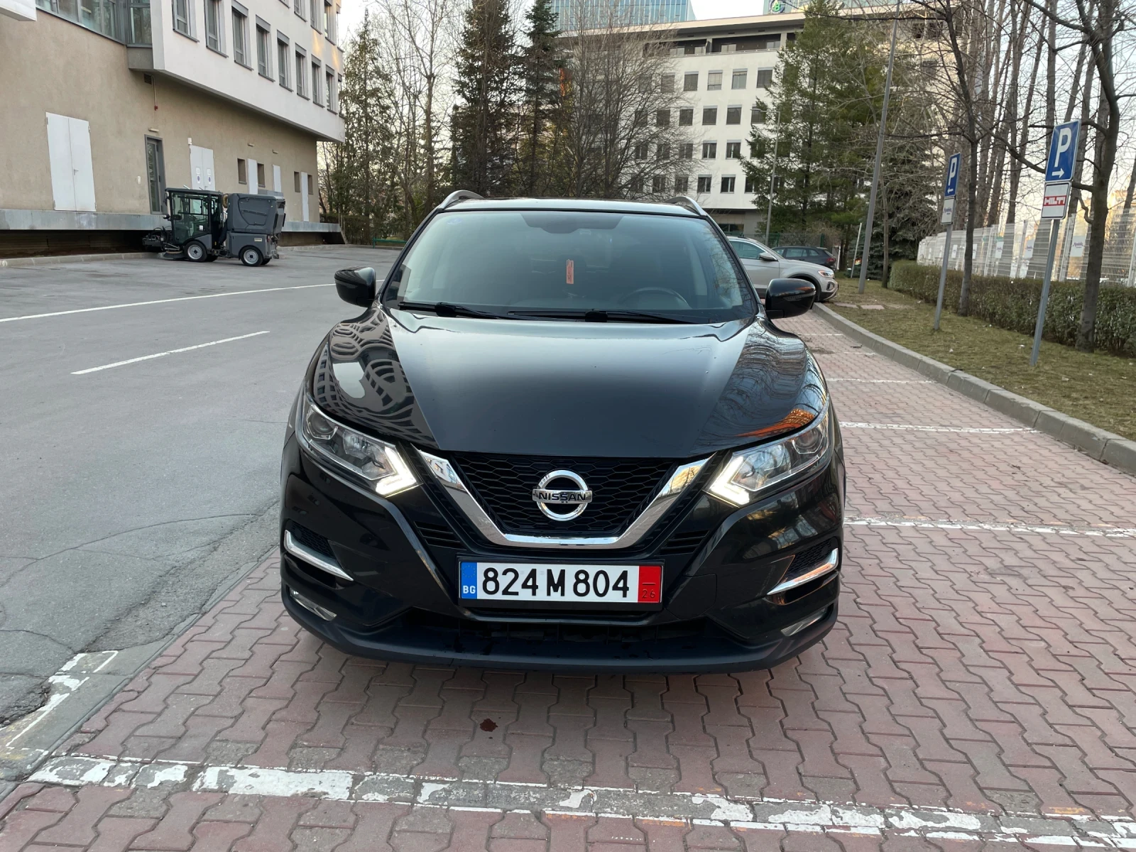 Nissan Qashqai 1.3 DIG-T * N-Tec * LPG , снимка 2 - Автомобили и джипове - 53513078