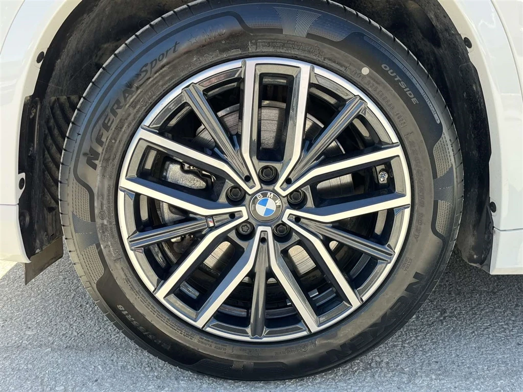 BMW X1 xDrive23i, снимка 5 - Автомобили и джипове - 54474393