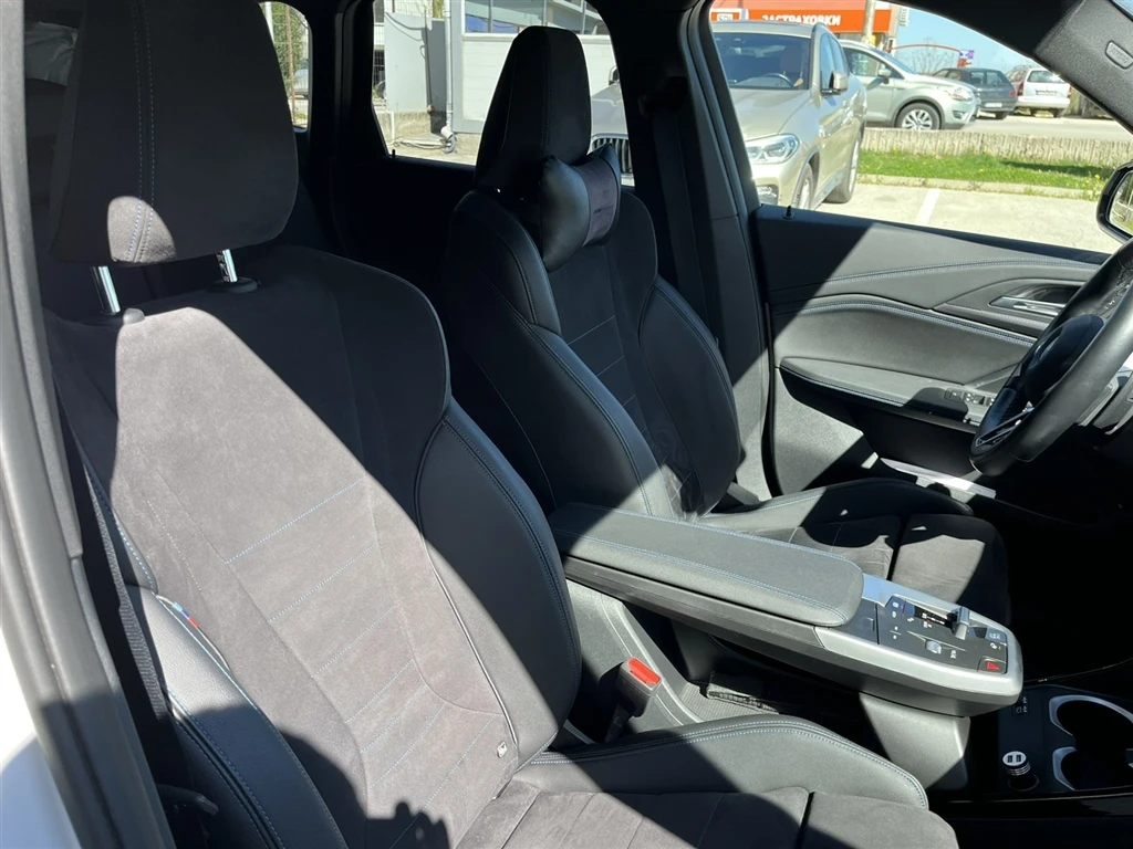BMW X1 xDrive23i, снимка 9 - Автомобили и джипове - 54474393