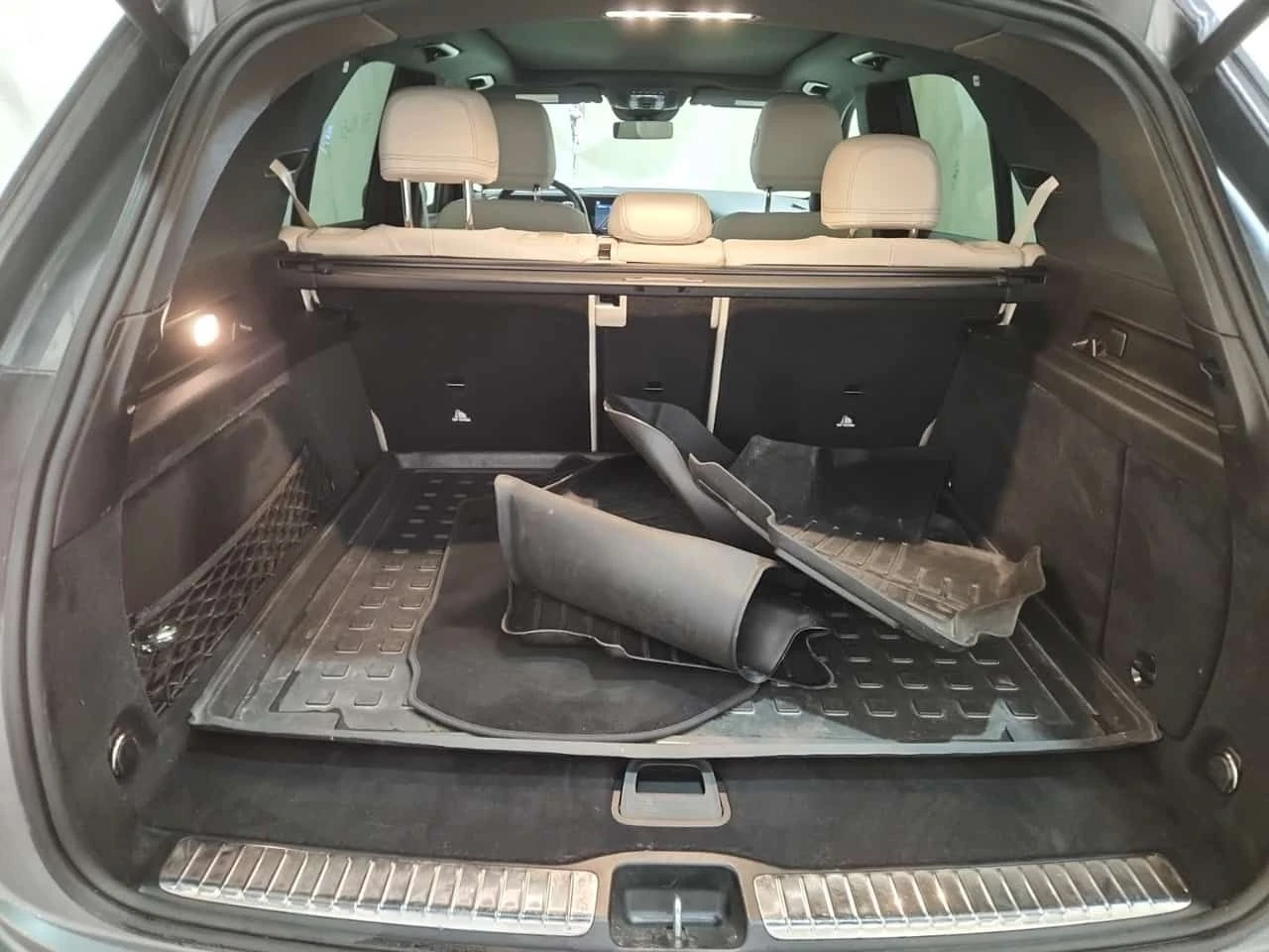Mercedes-Benz GLE 350 ДИСТРОНИК * 360 * BURMESTER * PANO * ОБДУХВАНЕ, снимка 14 - Автомобили и джипове - 54569217