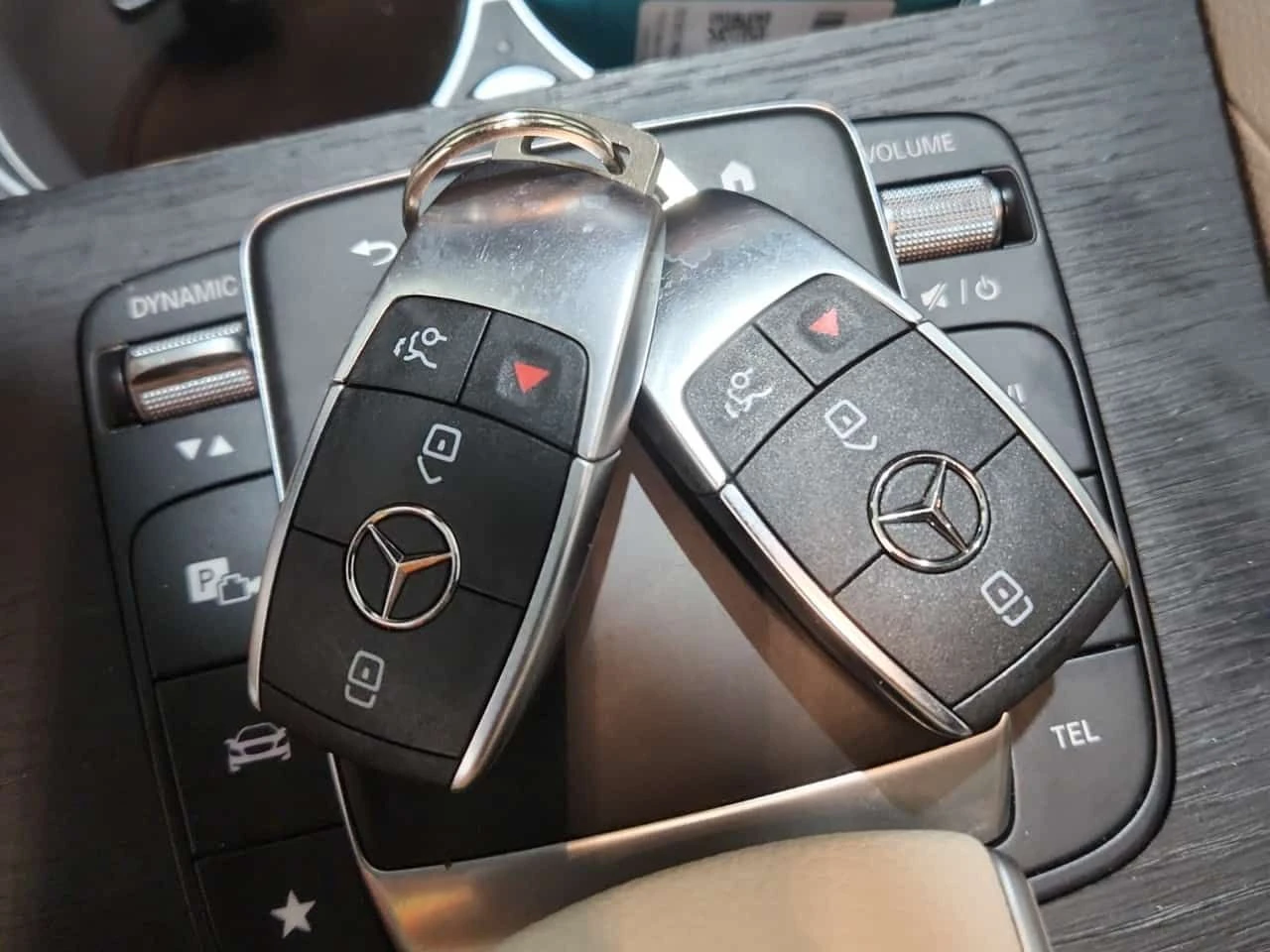 Mercedes-Benz GLE 350 ДИСТРОНИК * 360 * BURMESTER * PANO * ОБДУХВАНЕ, снимка 8 - Автомобили и джипове - 54569217