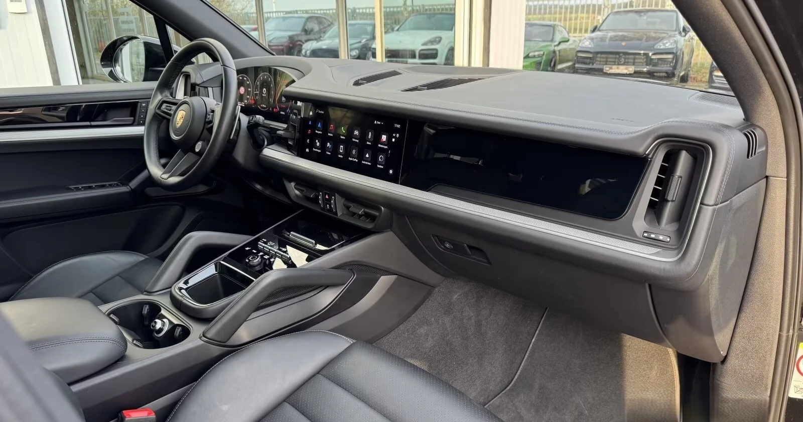 Porsche Cayenne V6 / MATRIX / BOSE / PANO, снимка 13 - Автомобили и джипове - 54877865