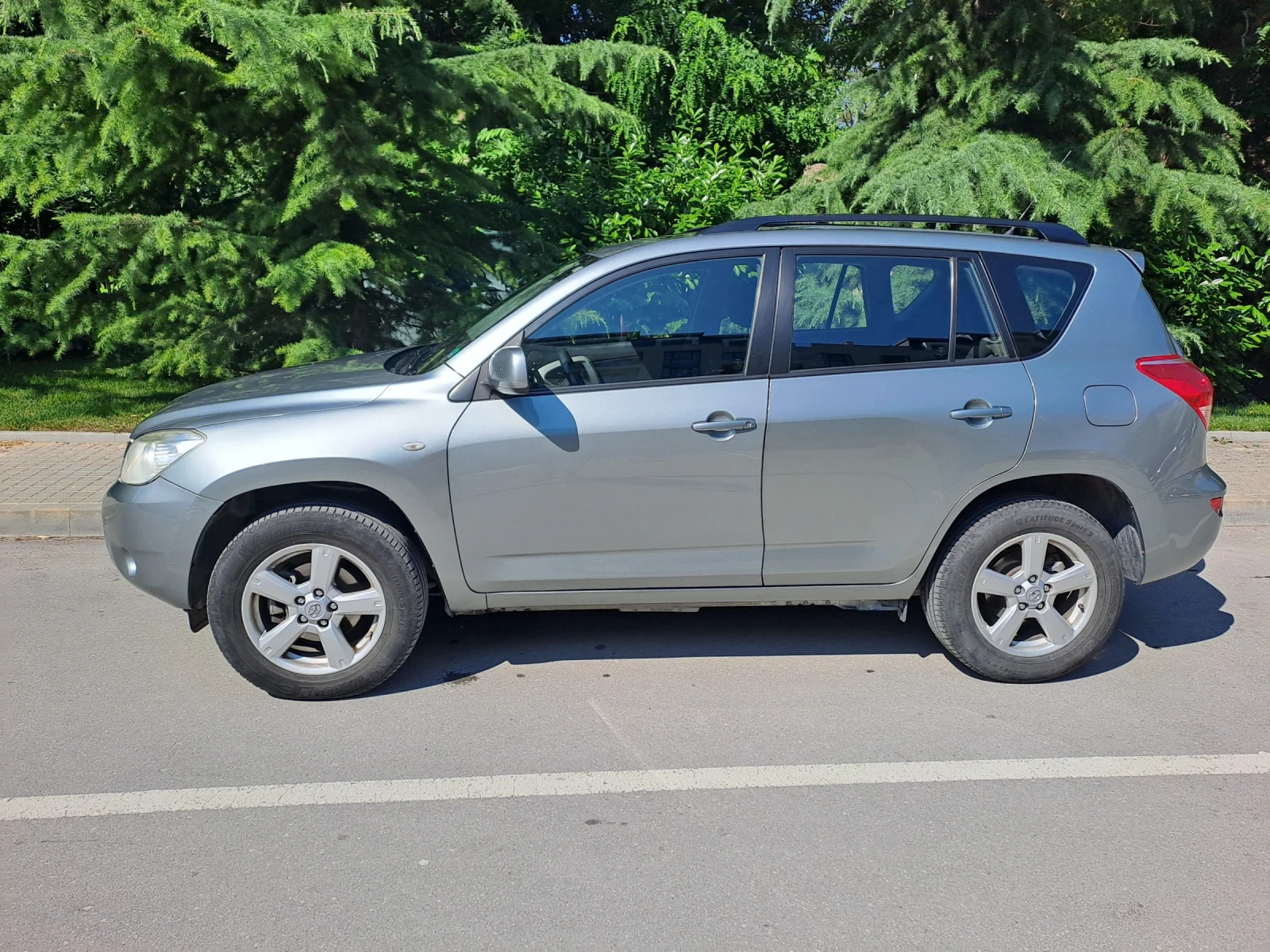 Toyota Rav4, снимка 2 - Автомобили и джипове - 54986129