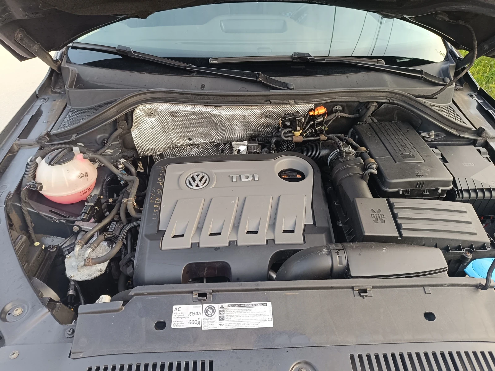VW Tiguan, снимка 13 - Автомобили и джипове - 55752853