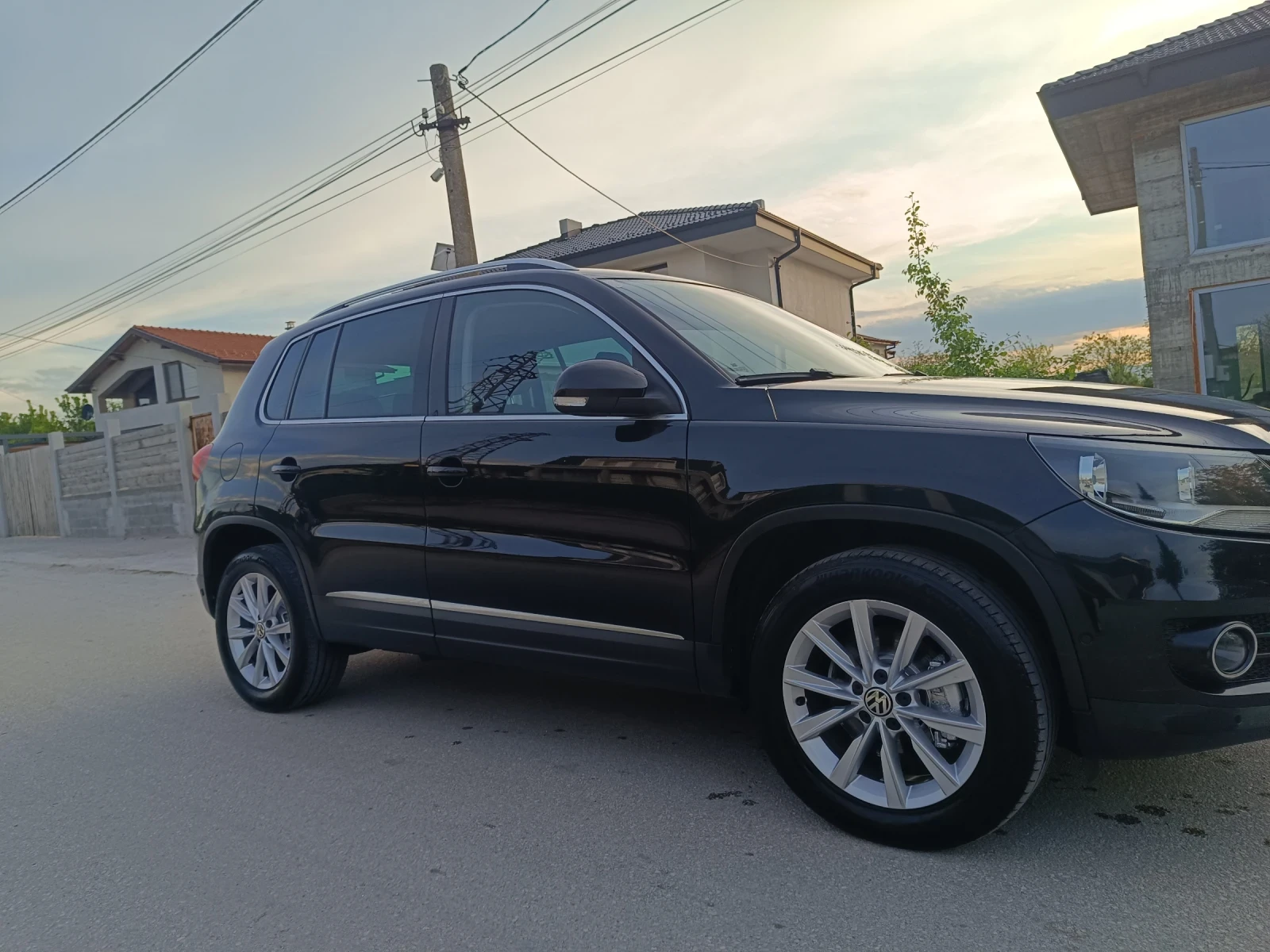 VW Tiguan, снимка 4 - Автомобили и джипове - 55752853