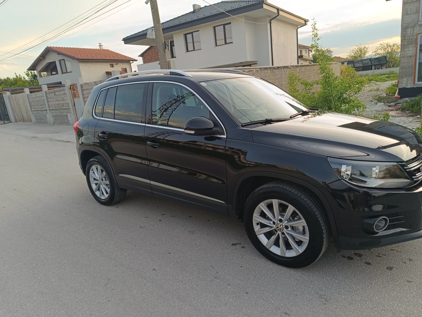 VW Tiguan, снимка 3 - Автомобили и джипове - 55752853