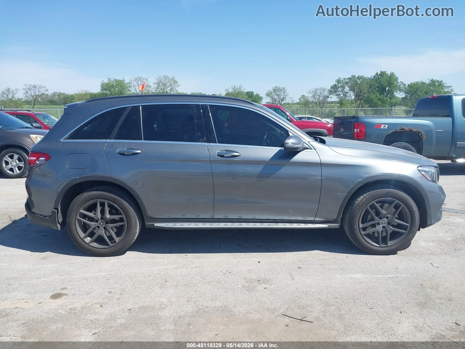 Mercedes-Benz GLC 300 AMG* 4MATIC* Burmester* Пано* 2кл* Цена до БГ, снимка 8 - Автомобили и джипове - 55530552