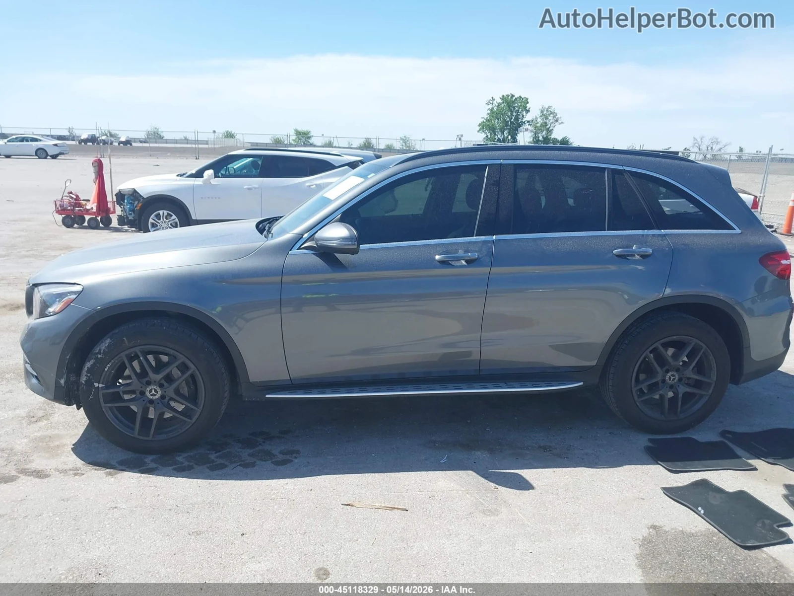 Mercedes-Benz GLC 300 AMG* 4MATIC* Burmester* Пано* 2кл* Цена до БГ, снимка 7 - Автомобили и джипове - 55530552