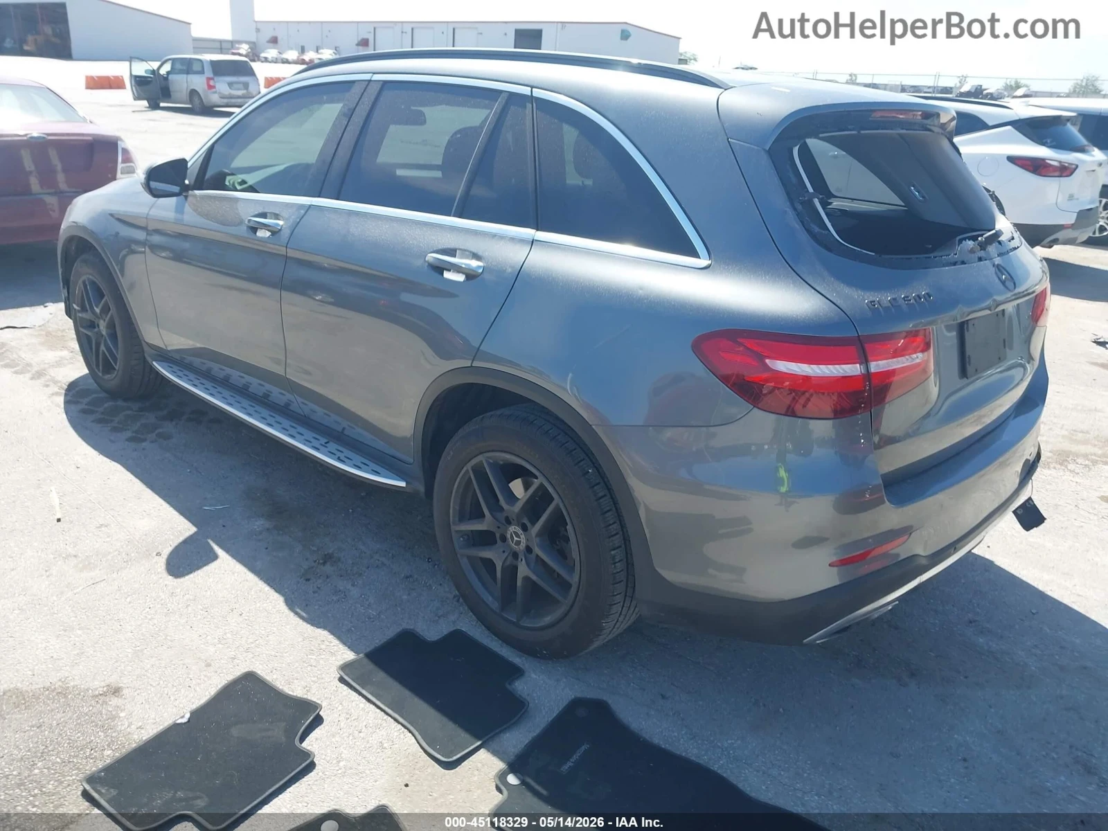 Mercedes-Benz GLC 300 AMG* 4MATIC* Burmester* Пано* 2кл* Цена до БГ, снимка 6 - Автомобили и джипове - 55530552