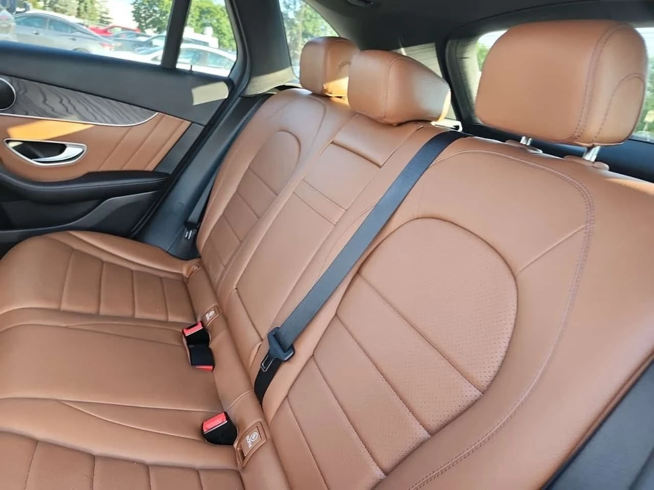 Mercedes-Benz GLC * 300 * CARFAX * ЦЕНА ДО БГ, снимка 9 - Автомобили и джипове - 55694628