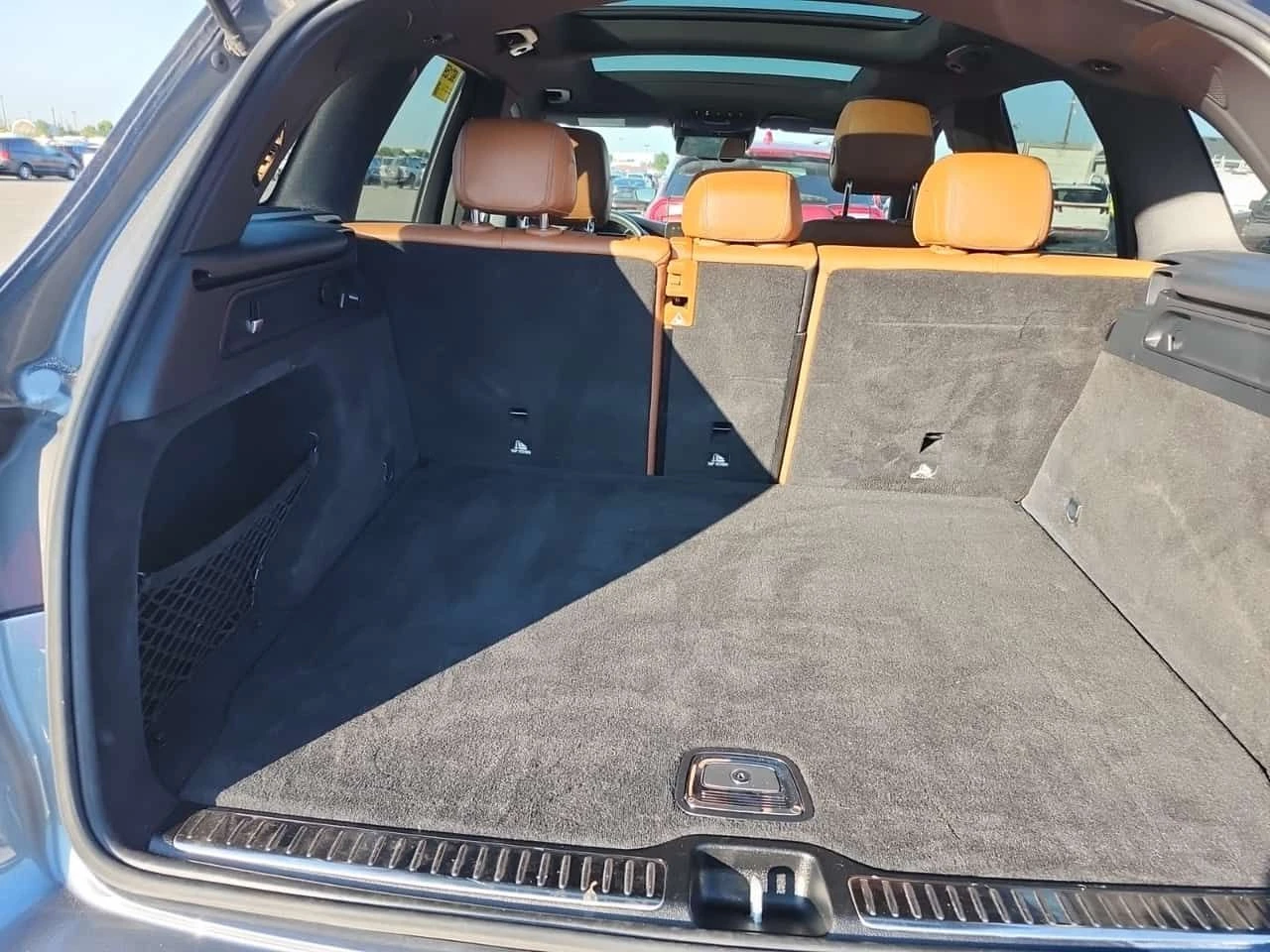 Mercedes-Benz GLC * 300 * CARFAX * ЦЕНА ДО БГ, снимка 14 - Автомобили и джипове - 55694628