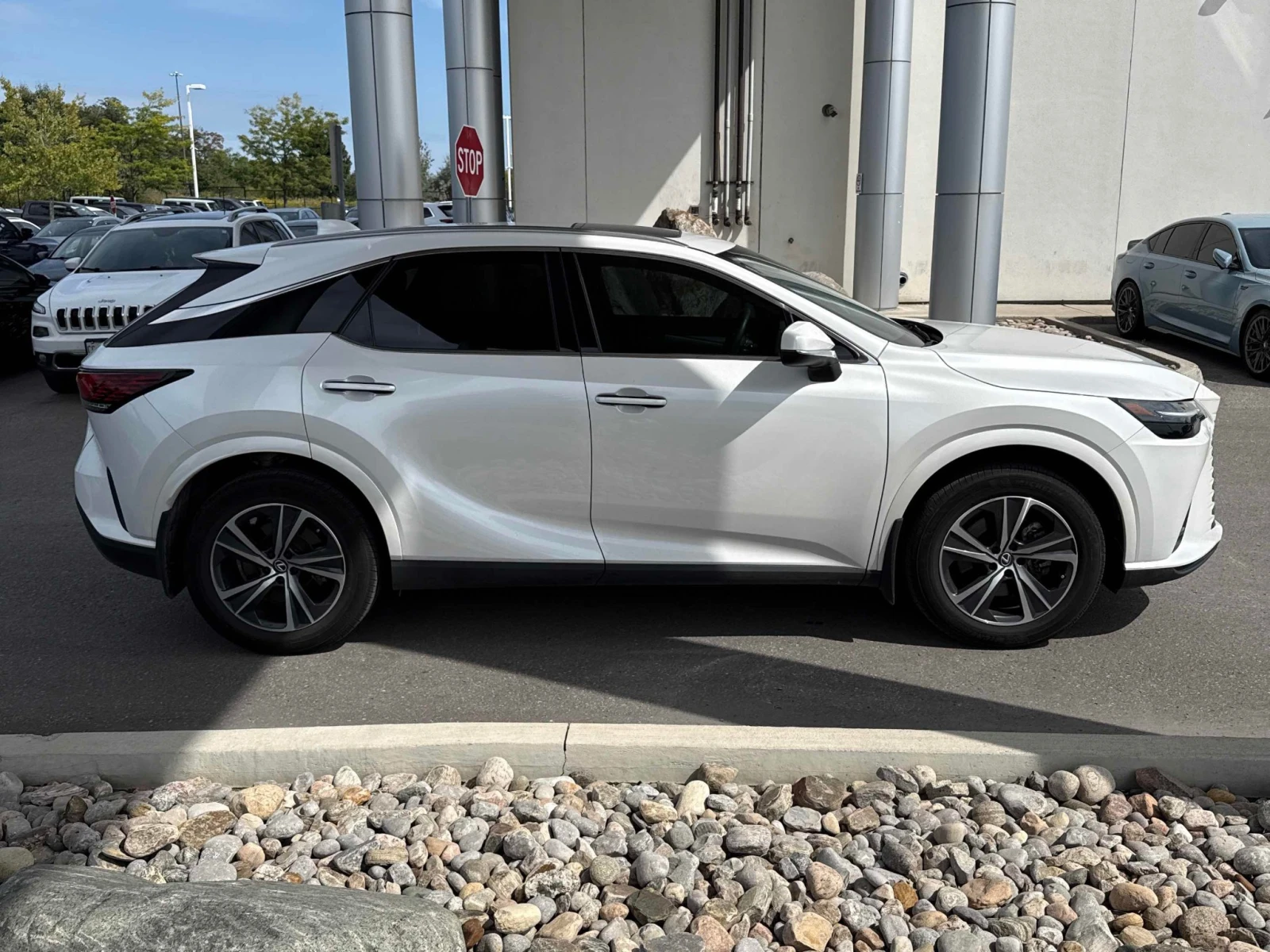 Lexus RX 350h Carfax / Лизинг, снимка 3 - Автомобили и джипове - 56557656