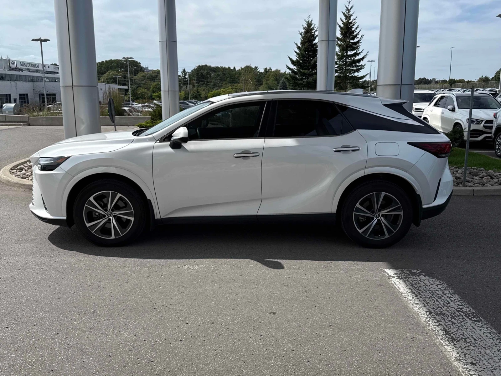 Lexus RX 350h Carfax / Лизинг, снимка 2 - Автомобили и джипове - 56557656