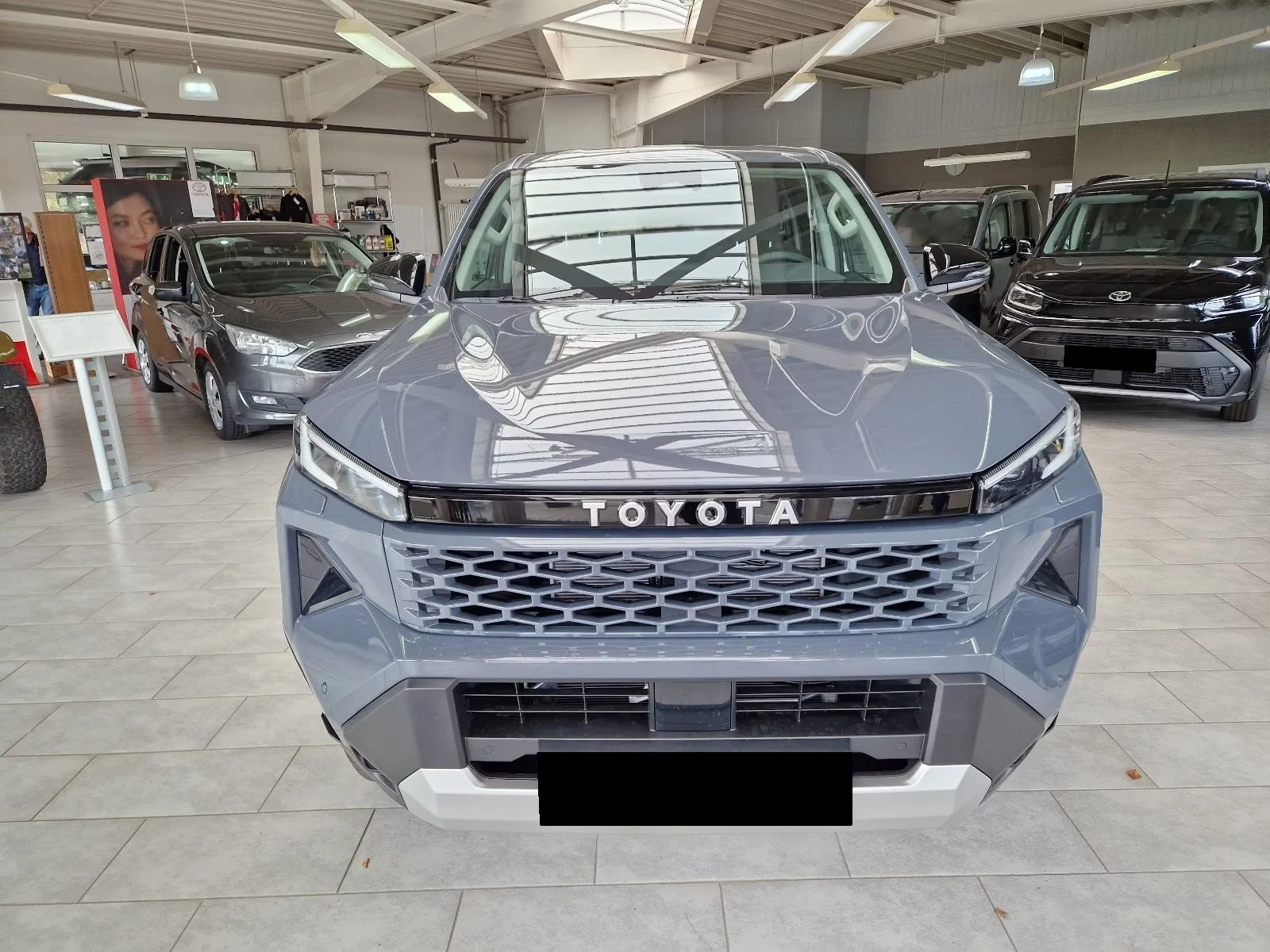 Toyota Hilux 2.8 D-4D / MILD HYBRID / DOUBLE CAB / ACTIVE / 4X4 | Mobile.bg � ����������� 2
