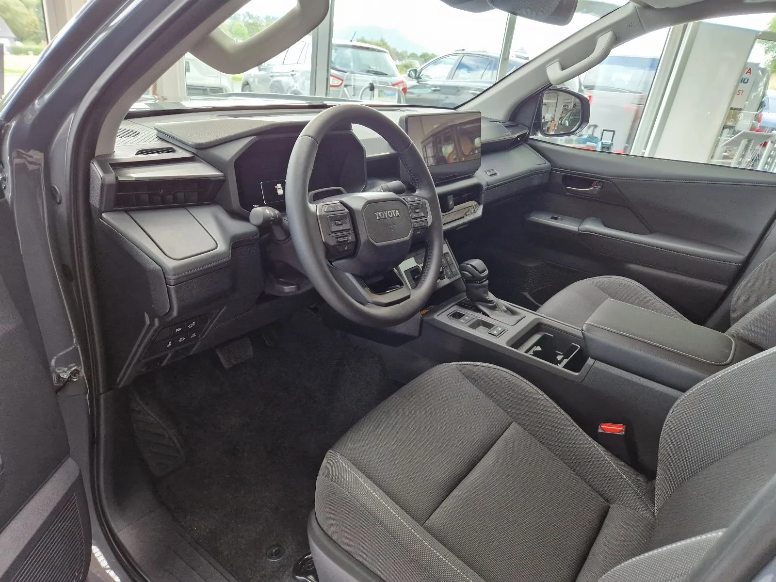 Toyota Hilux 2.8 D-4D / MILD HYBRID / DOUBLE CAB / ACTIVE / 4X4 | Mobile.bg � ����������� 10